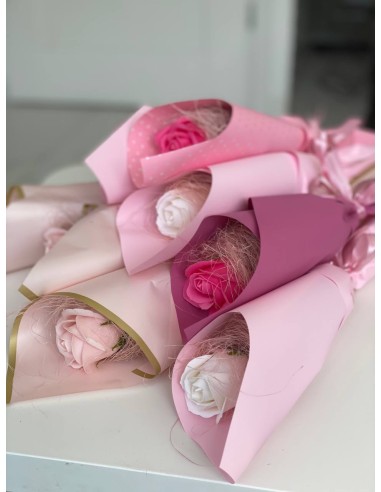 Róża mydlana – pojedyncza