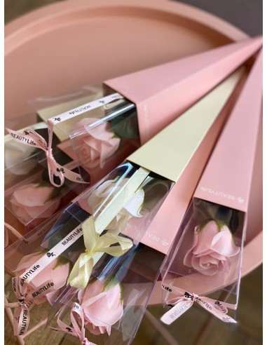 Róża mydlana w prezentowym opakowaniu