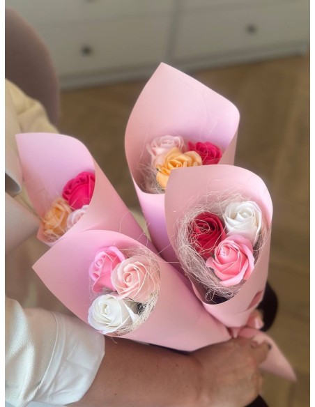 Bukiet z 3 róż mydlanych