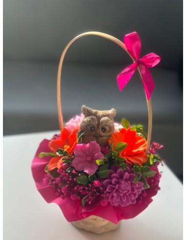 Kompozycja w koszyku z sówką