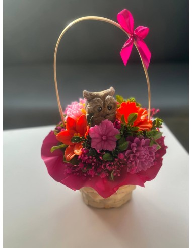 Kompozycja w koszyku z sówką