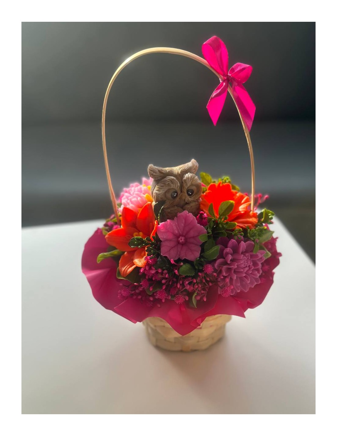 Kompozycja w koszyku z sówką