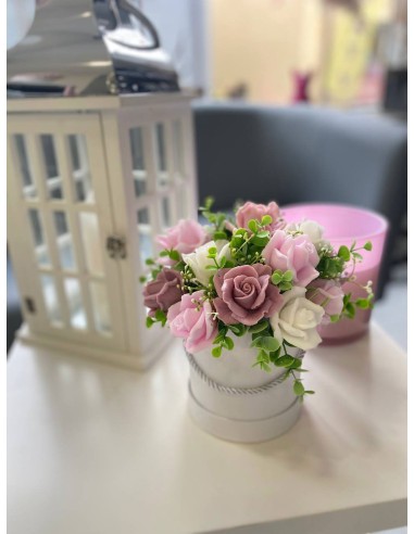 Bukiet mydlanych róż o delikatnym...