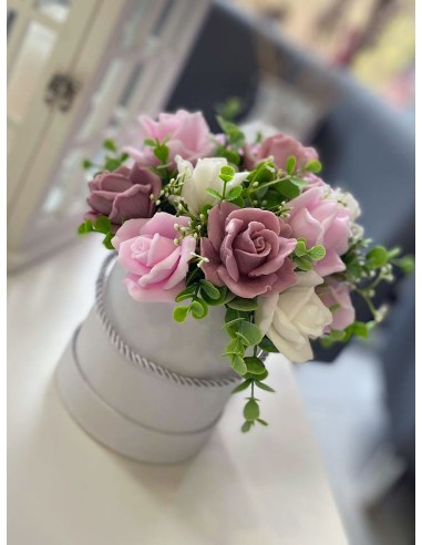 Bukiet mydlanych róż o delikatnym...