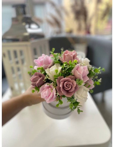 Bukiet mydlanych róż o delikatnym...