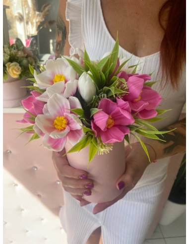 Mydlany bukiet jasnoróżowych magnolii...