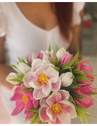 Mydlany bukiet jasnoróżowych magnolii...