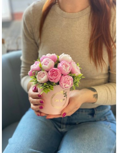 Mydlany bukiet jasnoróżowych piwonii...